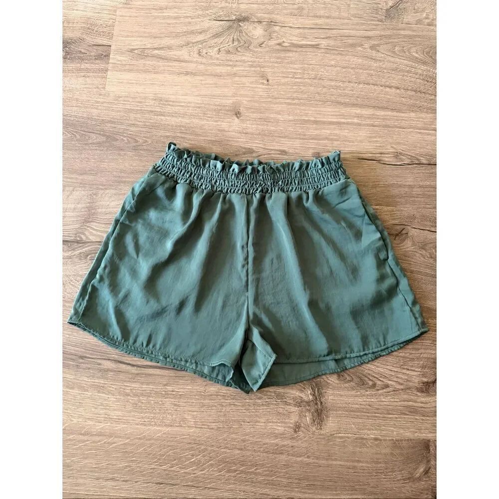 American Eagle Pull On High waist shorts size Small